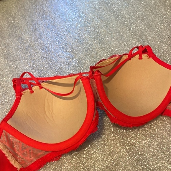 Adored by Adore Me Tessa Geo Lace Contour Underwire Bra Red 32D - Picture 6 of 7